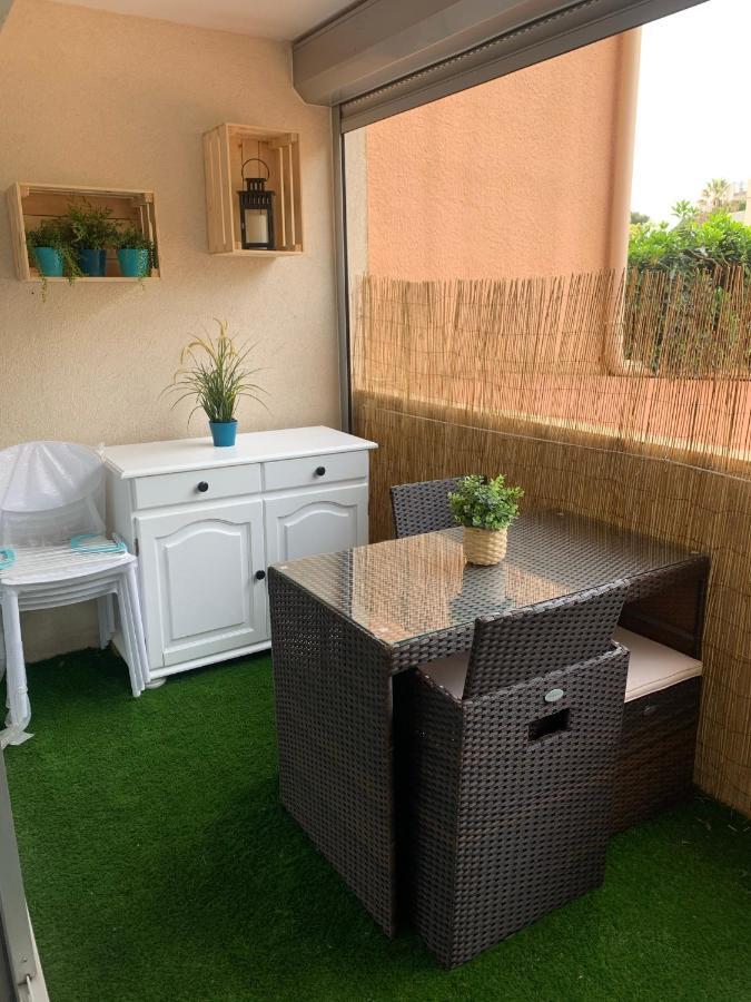 Saint-Raphaël Chaleureux Appartement Face Au Port Sta Lucia, Tout A Pieds, Wifi מראה חיצוני תמונה