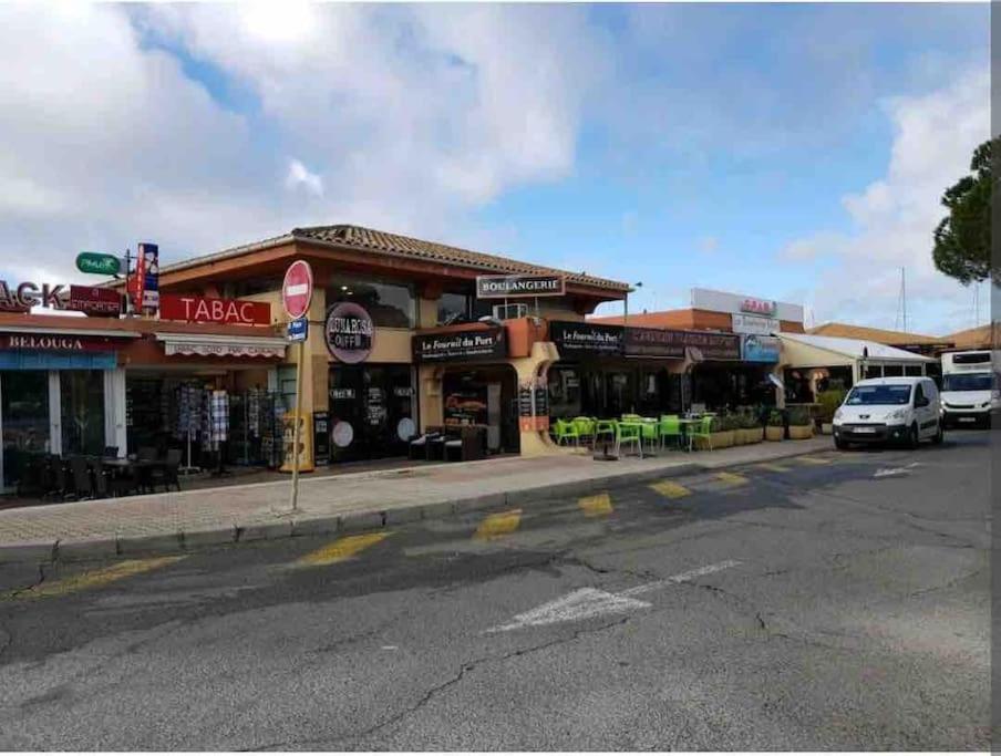 Saint-Raphaël Chaleureux Appartement Face Au Port Sta Lucia, Tout A Pieds, Wifi מראה חיצוני תמונה